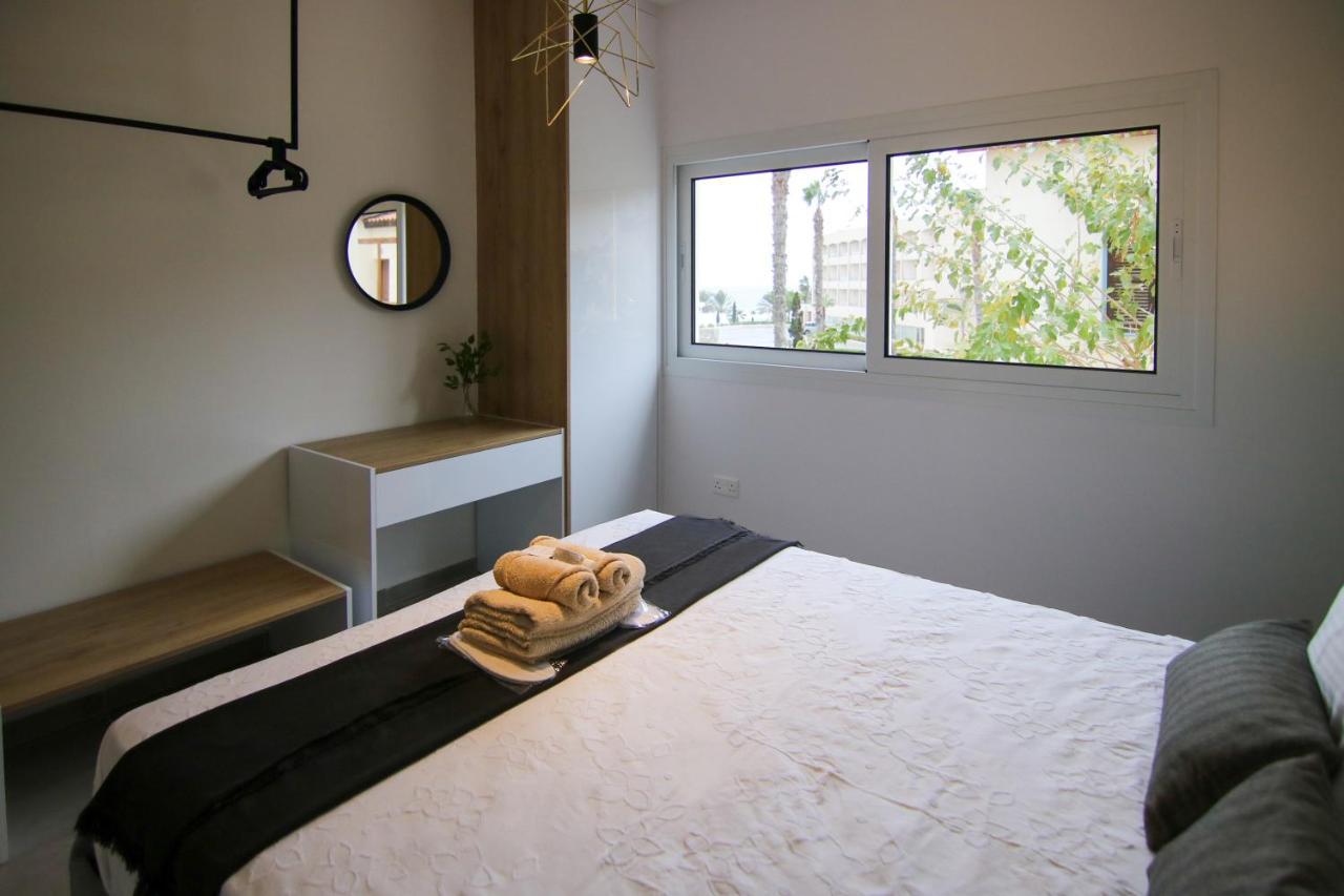 Phaedrus Living: Seaside Modern Flat Limnaria 123 Lejlighed Paphos Eksteriør billede
