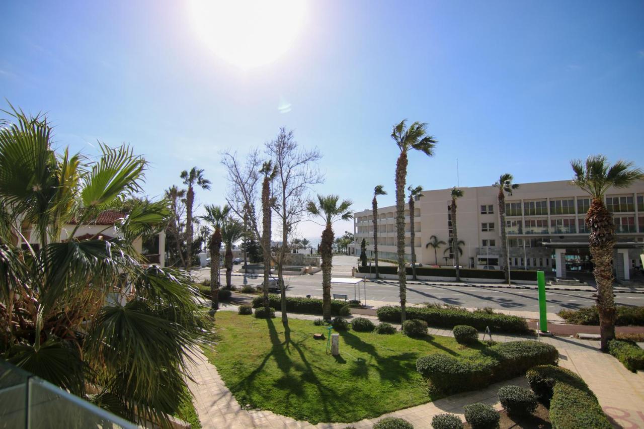 Phaedrus Living: Seaside Modern Flat Limnaria 123 Lejlighed Paphos Eksteriør billede