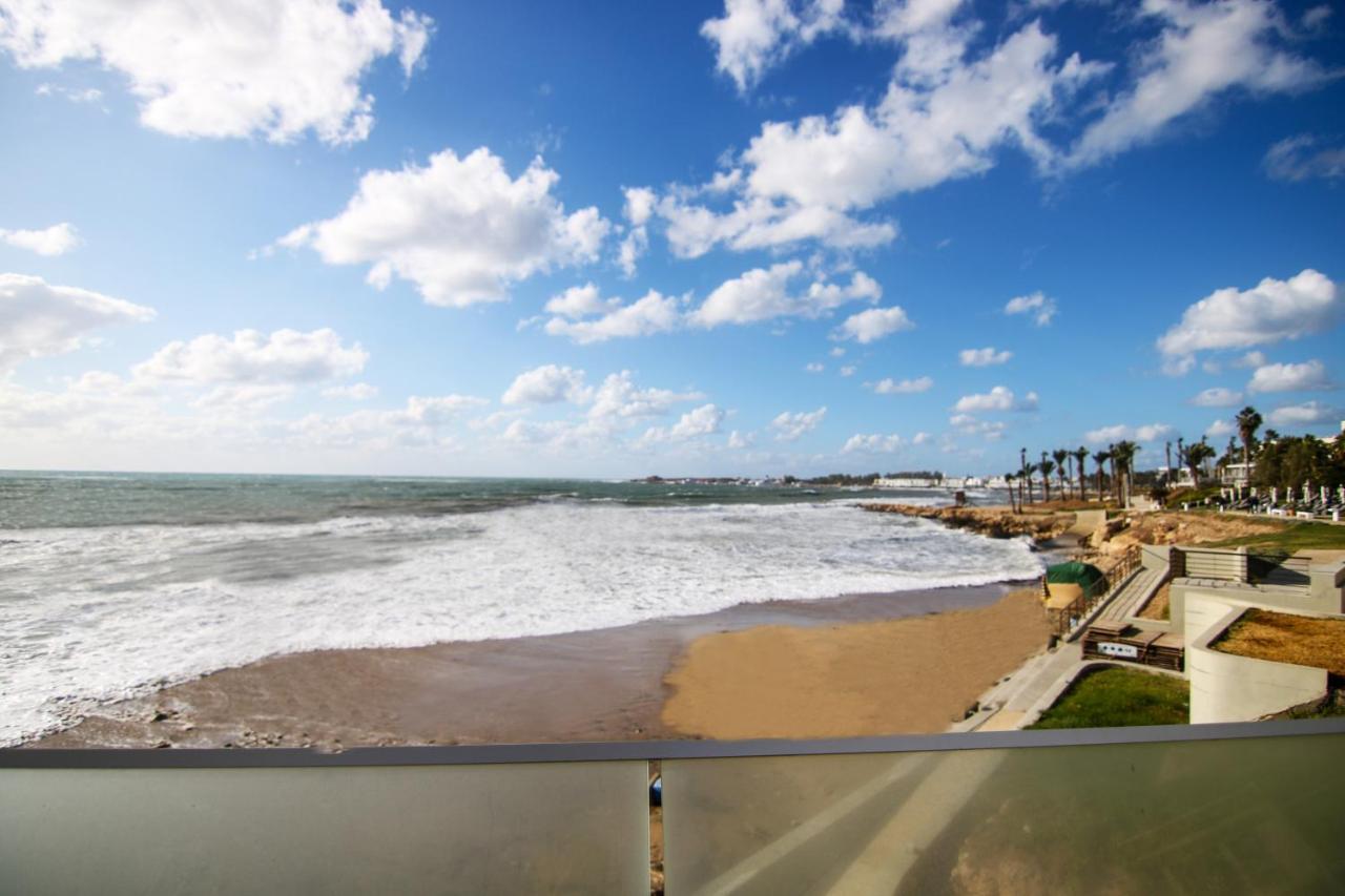 Phaedrus Living: Seaside Modern Flat Limnaria 123 Lejlighed Paphos Eksteriør billede